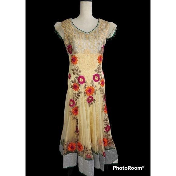 Pakistani Indian Embroidered Beaded Handmade Floral Wedding Party Dress Gown - Picture 1 of 15